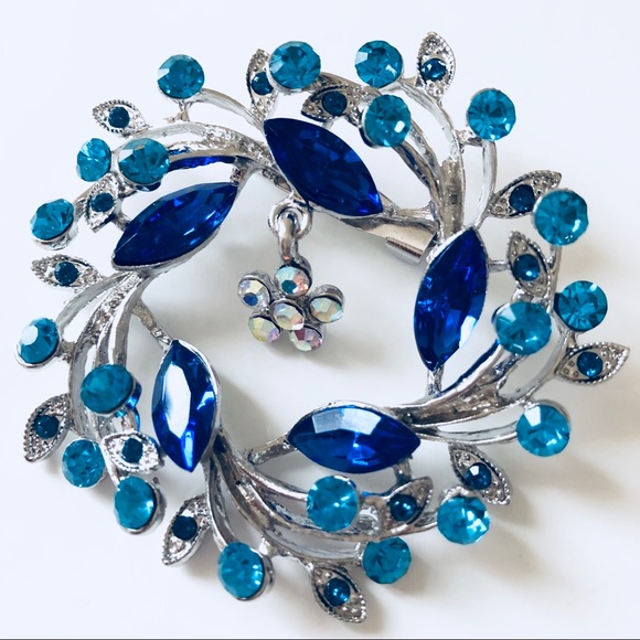 Rhinestone Brooch Pin in Blue. - Picture 5 of 7